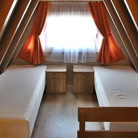 Osrodek Wypoczynkowy Nr 156 *