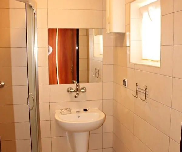 Osrodek Wypoczynkowy Nr 156 *